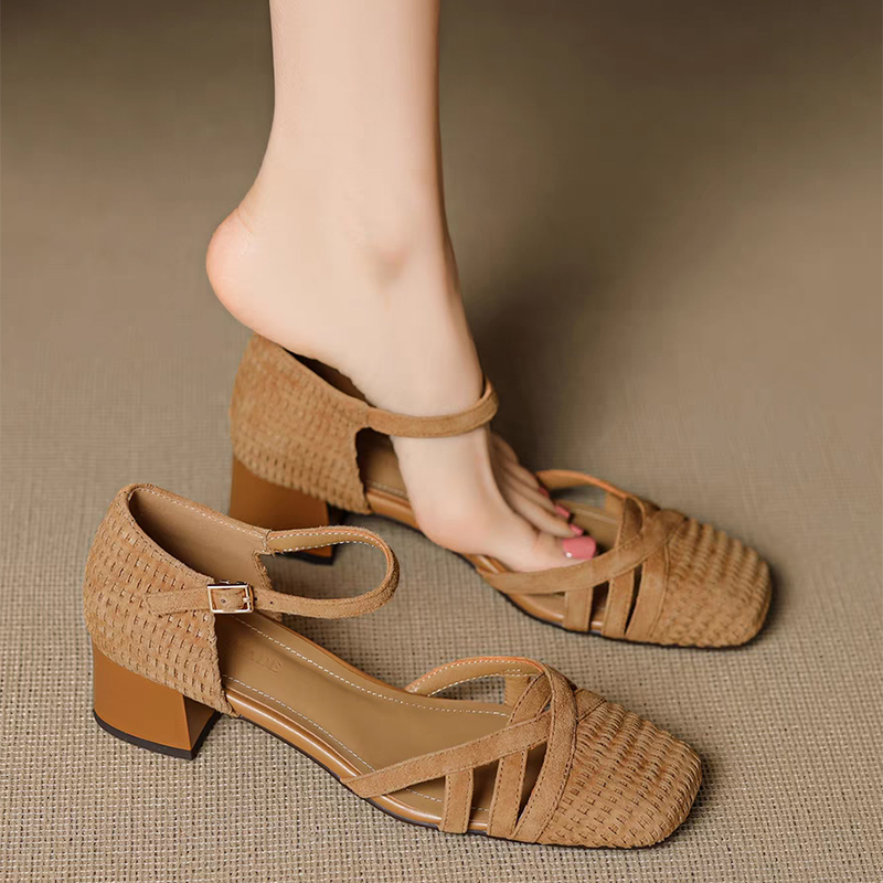 Retro-Webart-High-Heel-Sandale – Ankle Strap Attachment Bewertung und Preis