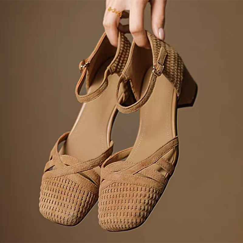 Retro-Webart-High-Heel-Sandale – Ankle Strap Attachment Bewertung und Preis